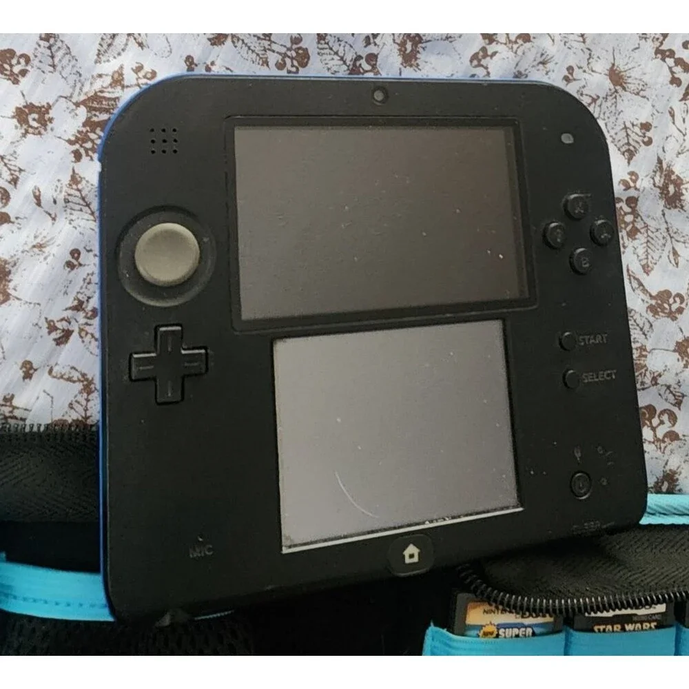Nintendo 2DS Black/Blue Console Bundle W/ Case Charger & (5) Games *Tested
